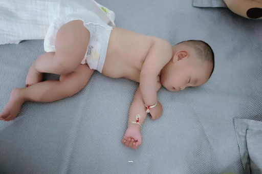 黔西南怀孕肚子撑的难受